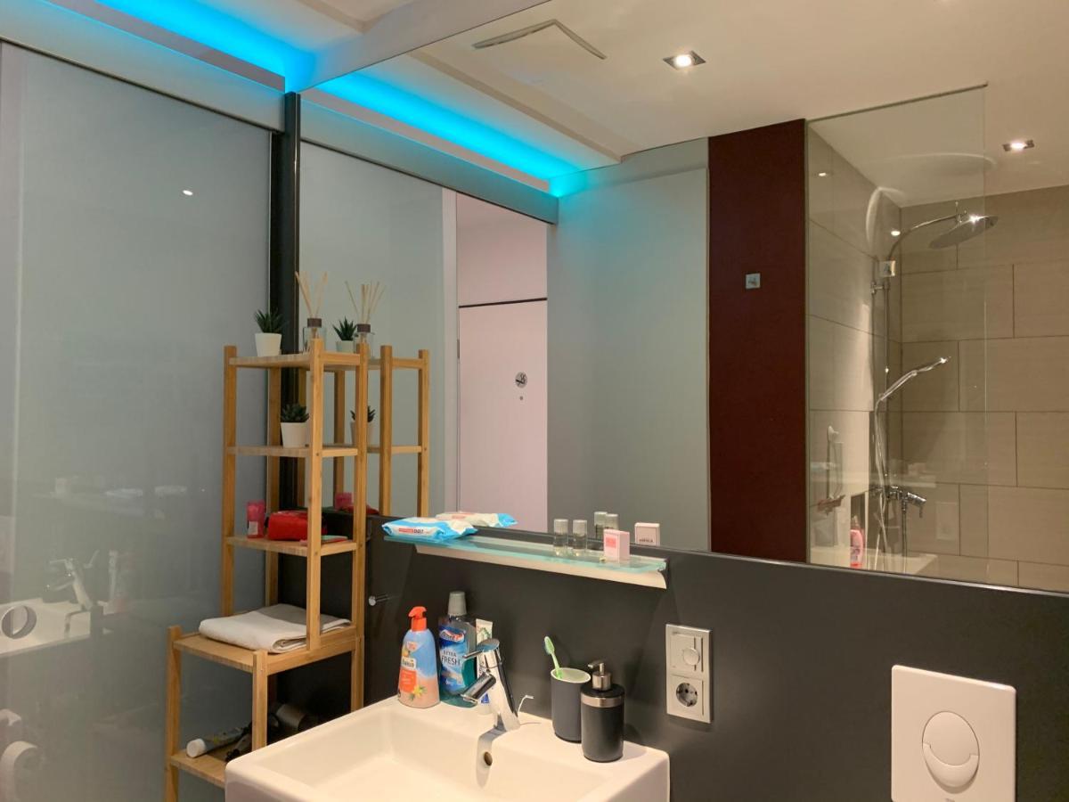 Exklusive WohlfüHloase By Rabe - Parkplatz & Free Netflix & Coffee-Bar Apartment Karlsruhe Bagian luar foto